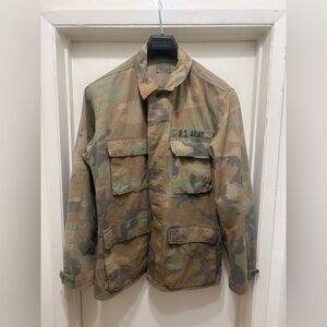 Vintage U.S. Army Woodland Camo Field Jacket Military Coat Combat Utility Medium
